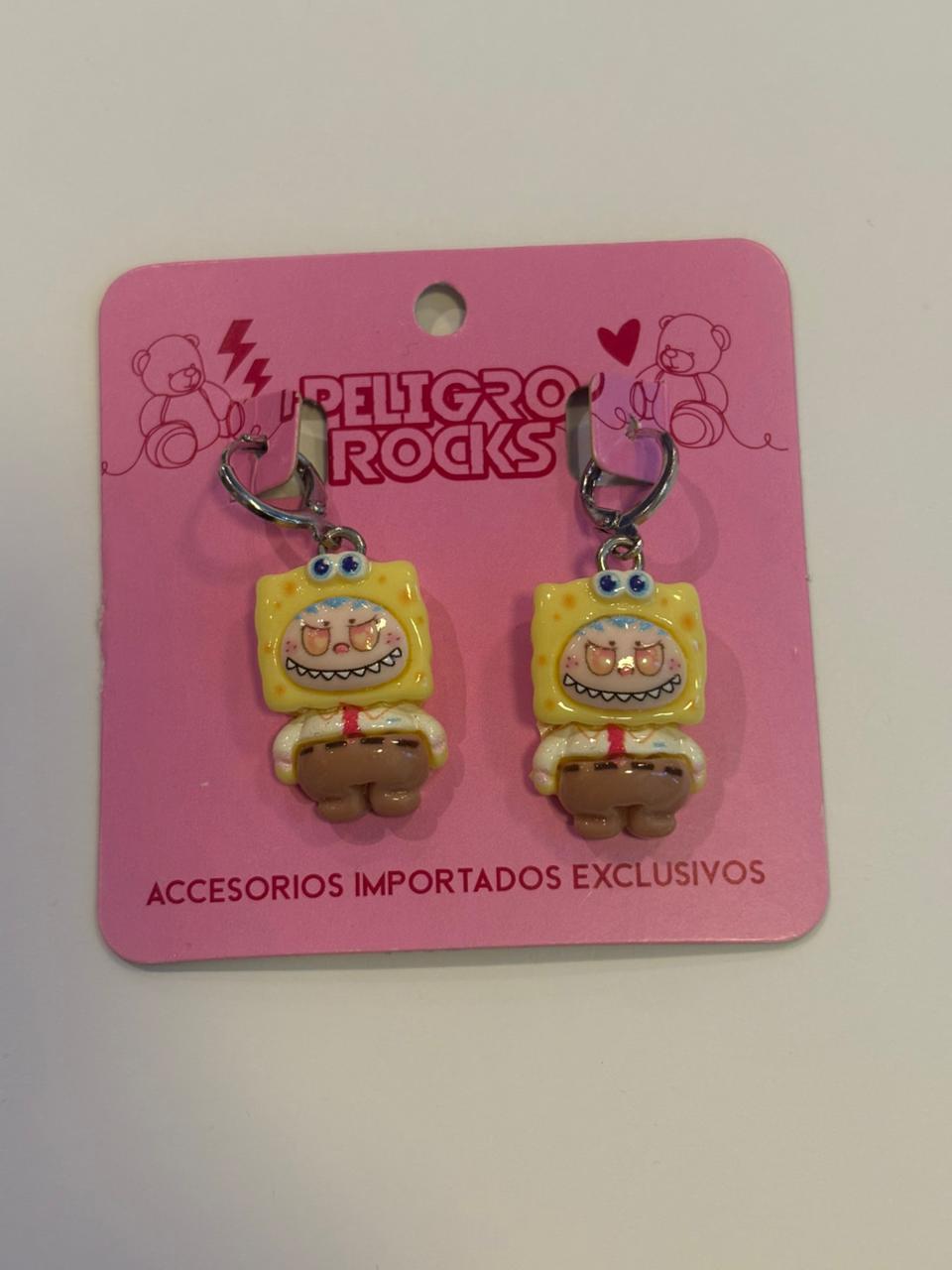 ARITOS COLGATES LABUBU