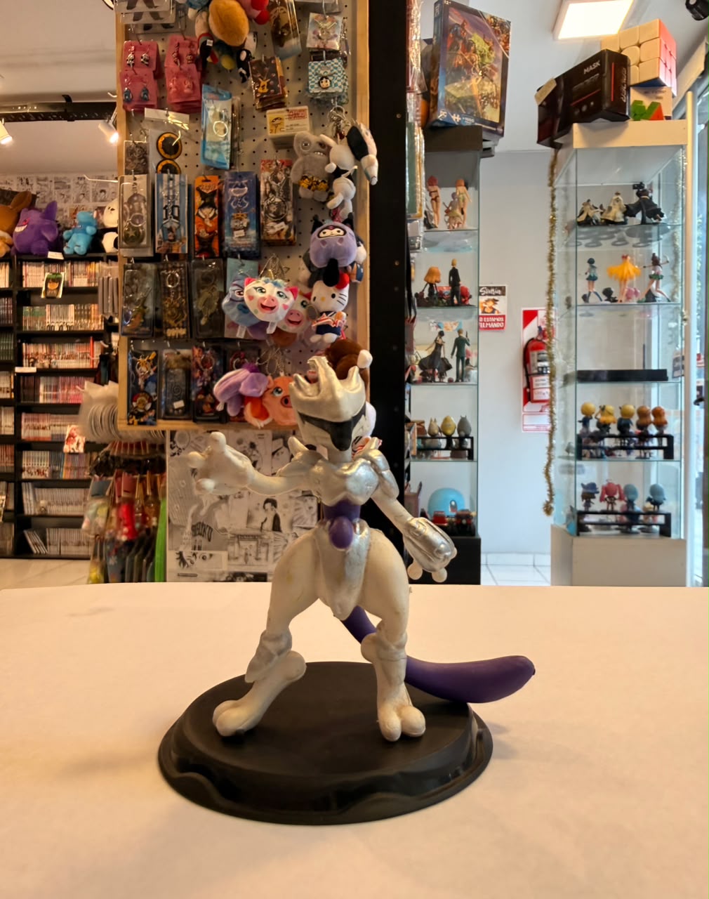 FIGURA GASHAPON DE MEWTWO ARMORED