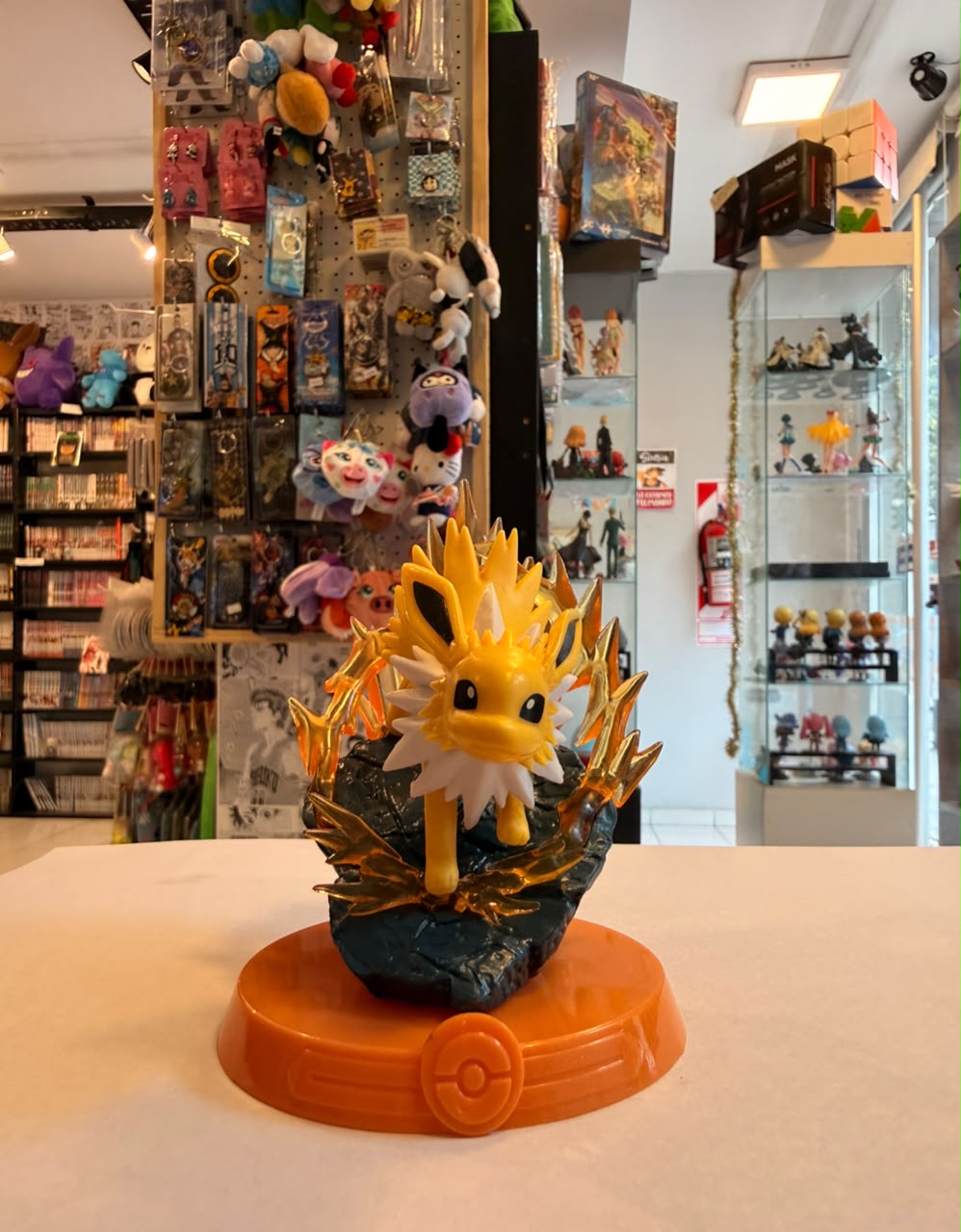FIGURA DE JOLTEON LINEA FUNISM ADVENTURE
