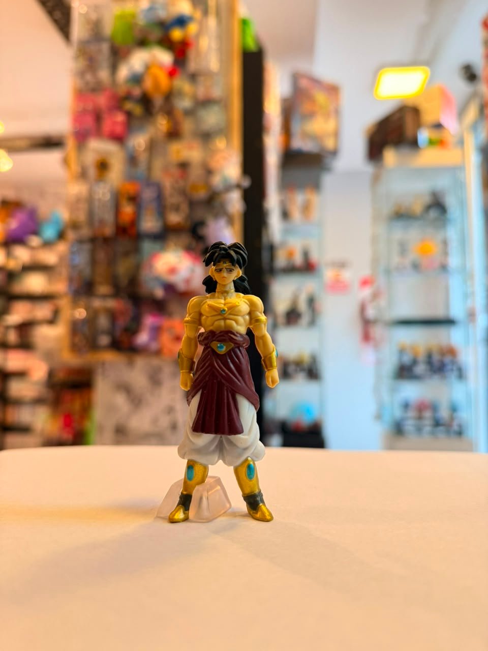 FIGURA DE BROLY FORMA BASE