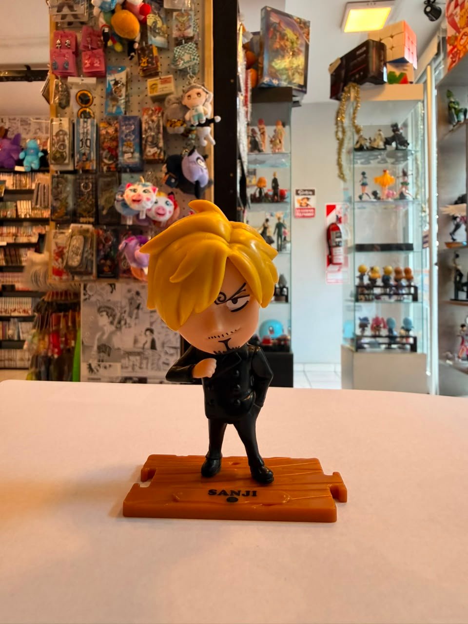 FIGURA CHIBI DE SANJI ESTILO ROMPECABEZAS