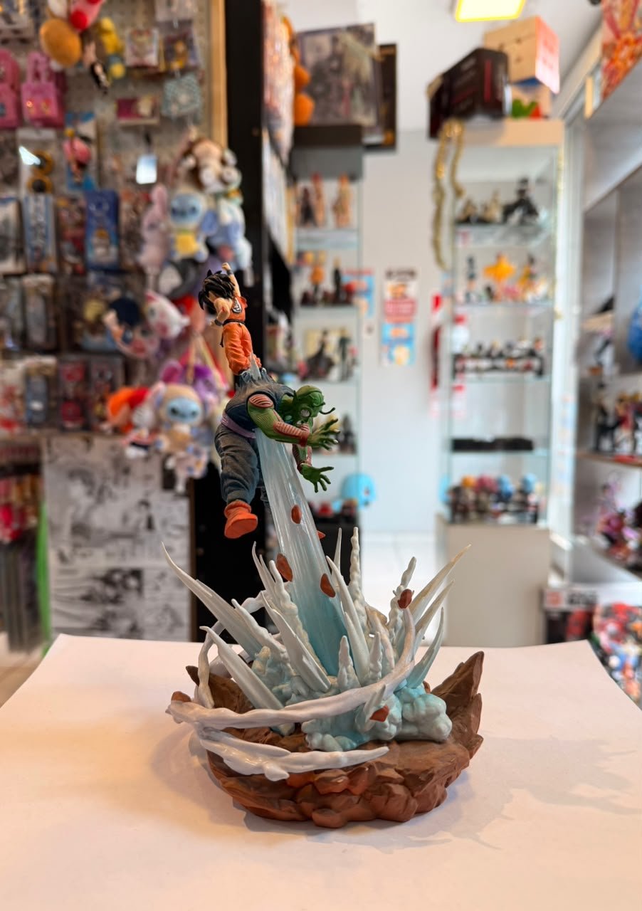FIGURA DE ESCENA DE BATALLA ENTRE GOKU Y PICCOLO