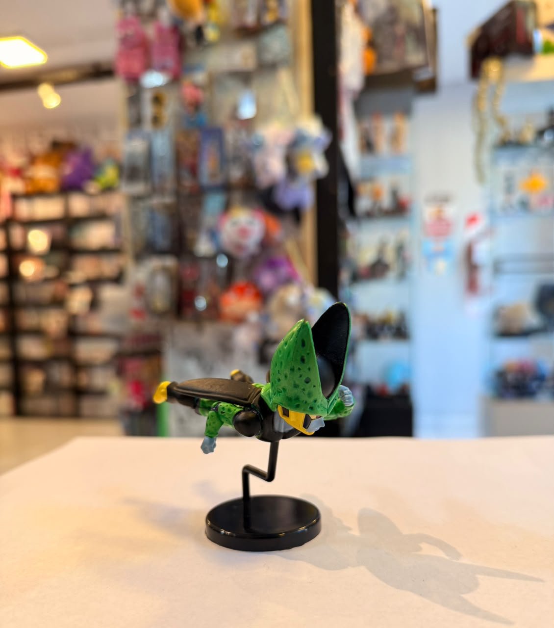 FIGURA GASHAPON DE CELL PERFECTO LINEA WCF