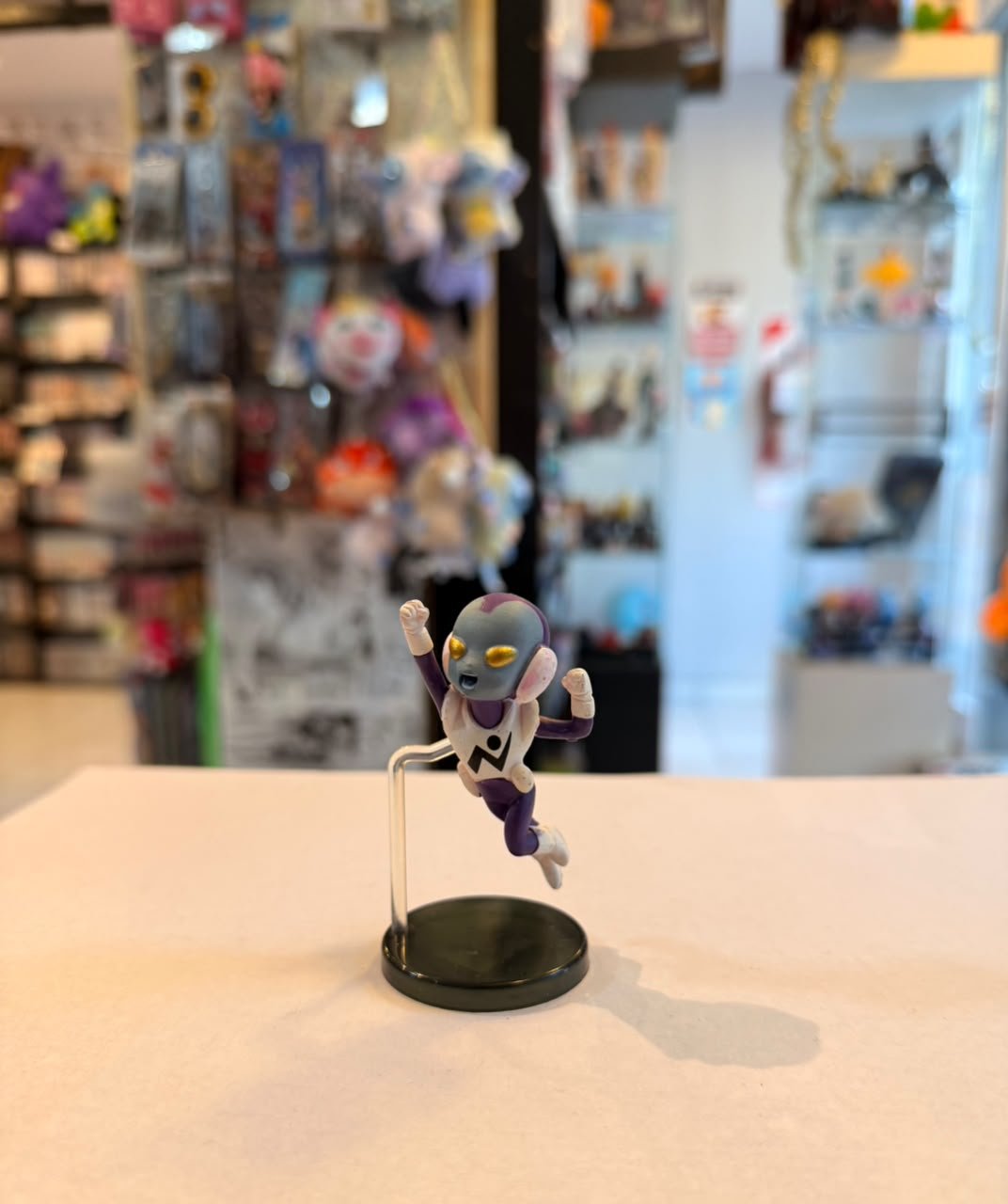 FIGURA GASHAPON DE JACO PATRULLERO GALACTICO LINEA WCF