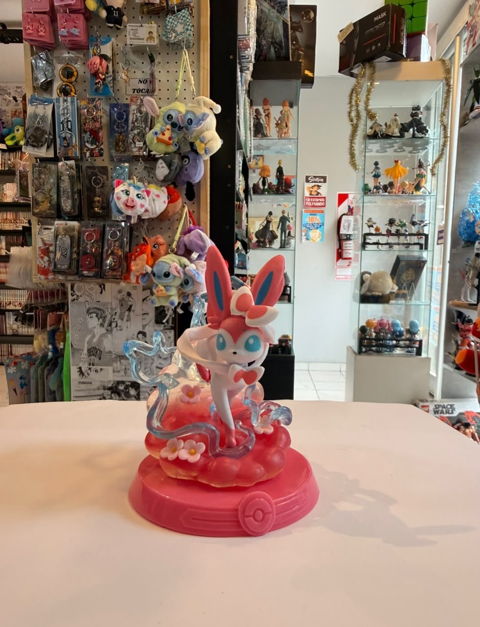 FIGURA DE SYLVEON LINEA FUNISM ADVENTURE