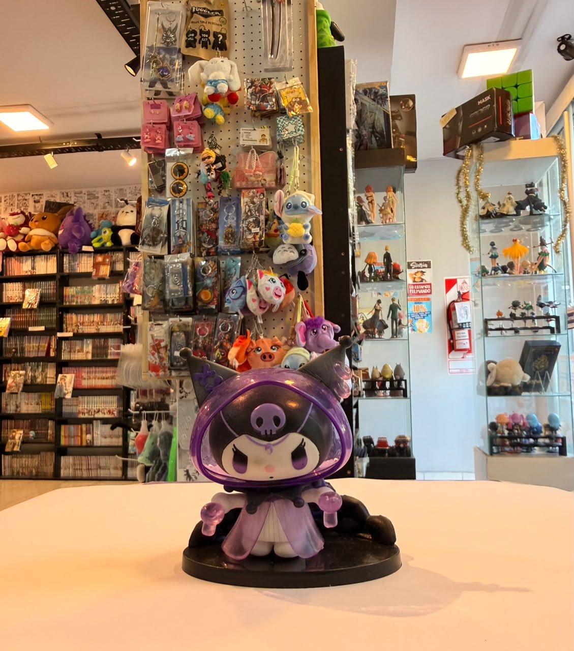 FIGURA GASHAPON DE KUROMI "WEREWOLVES OF MILLER´S HOLLOW"